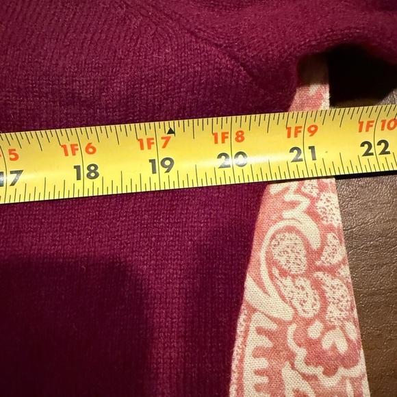 EUC Charter Club by Macy's V-Neck Burgundy Cashmere Sweater SZ XL - Picture 7 of 11